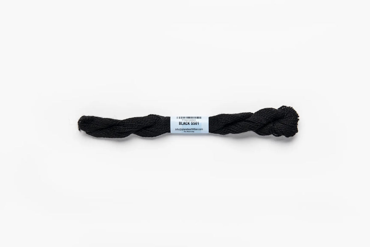 Essentials Skeins - Black SE-501 - 30 yd skeins